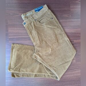 NWT American Eagle men’s corduroy khaki pants 38x32
